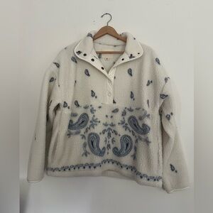 American Eagle patterned quarter-button fleece
